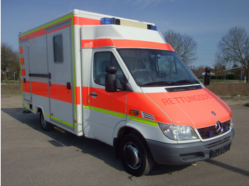 Pohotovostní vůz Mercedes-Benz Sprinter 413 CDI Krankenwagen: obrázek 1