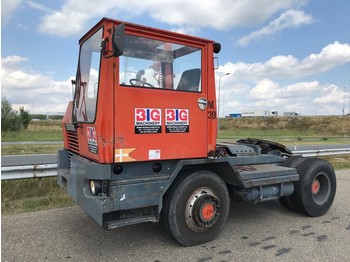 Terminálový traktor Terberg Terminal Tractor 4x4: obrázek 1
