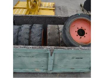 Pneumatiky a ráfky pro Vysokozdvižný vozík Forklift Tyres on Rims (8 of): obrázek 1
