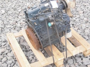 Kubota B1105 - Motor a díly