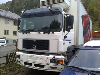 MAN 26-403 - Chladírenský nákladní automobil