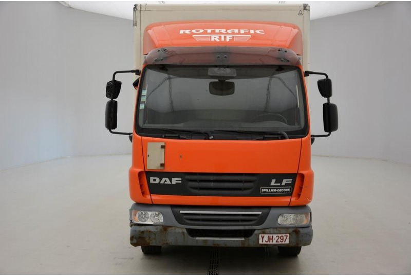 Skříňový nákladní auto DAF LF45.180: obrázek 2