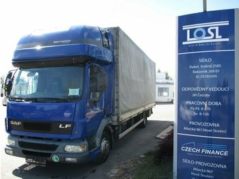 Plachtový nákladní auto DAF LF45.220 EURO 3: obrázek 1