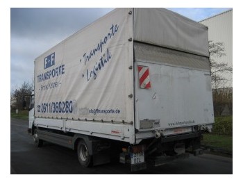 MB bak en laadklep - Plachtový nákladní auto