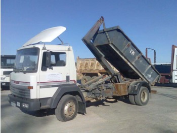 NISSAN M110.14 - Plachtový nákladní auto