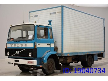 Skříňový nákladní auto Volvo F610: obrázek 1