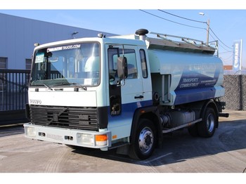 Cisternové vozidlo pro dopravu paliva Volvo FL610 STEEL TANK 8000 L: obrázek 1