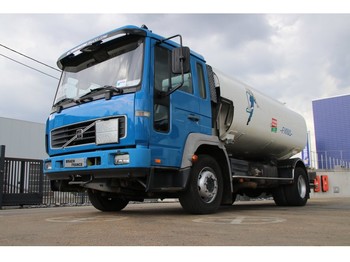 Cisternové vozidlo pro dopravu paliva Volvo FL 220.15 + MAGYAR 10.000 L ( 4 comp.): obrázek 1