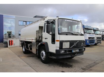 Cisternové vozidlo pro dopravu paliva Volvo FL 619 + TANK 14000 L ( 3 comp. ): obrázek 1