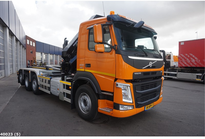 Hákový nosič kontejnerů Volvo FM 420 8x2 HMF 28 ton/meter laadkraan: obrázek 5