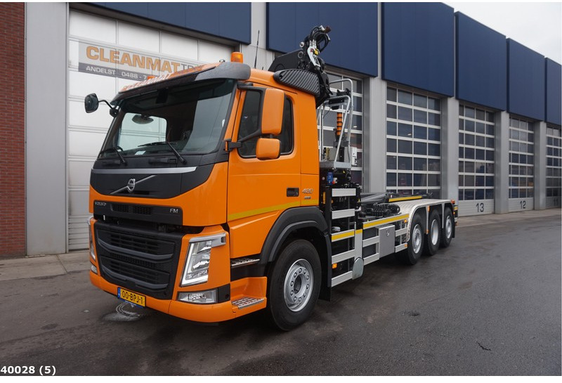 Hákový nosič kontejnerů, Auto s hydraulickou rukou Volvo FM 420 8x2 HMF 28 ton/meter laadkraan: obrázek 2