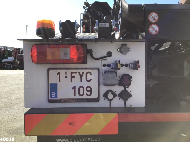 Hákový nosič kontejnerů, Auto s hydraulickou rukou Volvo FM 420 8x2 HMF 28 ton/meter laadkraan Welvaarts weighing system: obrázek 9