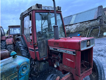 Case International 785XL - Traktor: obrázek 2