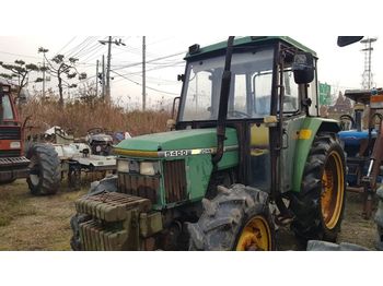 Traktor JOHN DEERE 5400 4WD: obrázek 1