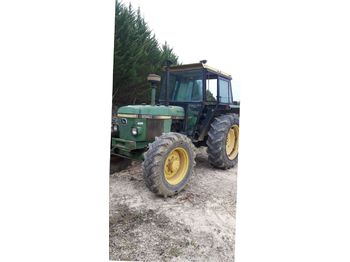 Traktor John Deere 2140: obrázek 1