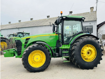 John Deere 8345R - Traktor: obrázek 1