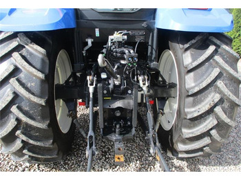 New Holland T6050 Delte med frontlift  - Traktor: obrázek 5