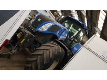 Traktor New Holland T8.390AC: obrázek 1