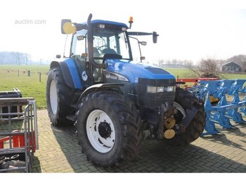 Traktor New Holland TM140: obrázek 1