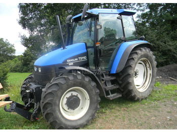 Traktor New Holland TS110: obrázek 1