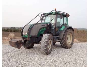 Traktor Valtra M120-4: obrázek 1