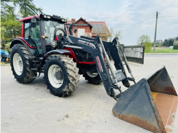 Valtra T173 - Traktor: obrázek 1
