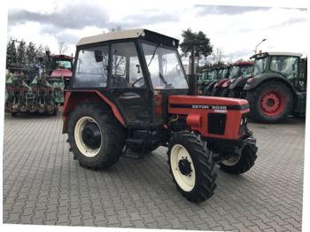 Traktor Zetor 5245: obrázek 1